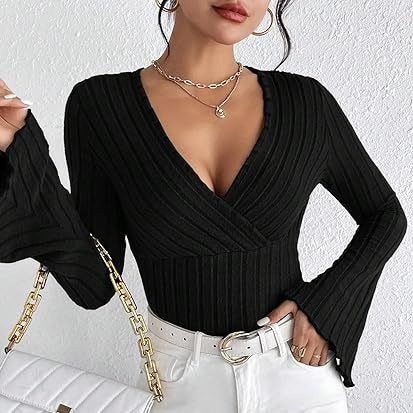 Women'S Autumn and Winter Rib Sunken Stripe V-Neck Flared Slim-Fit Long Sleeve T-Shirt Elegant Women'S Top